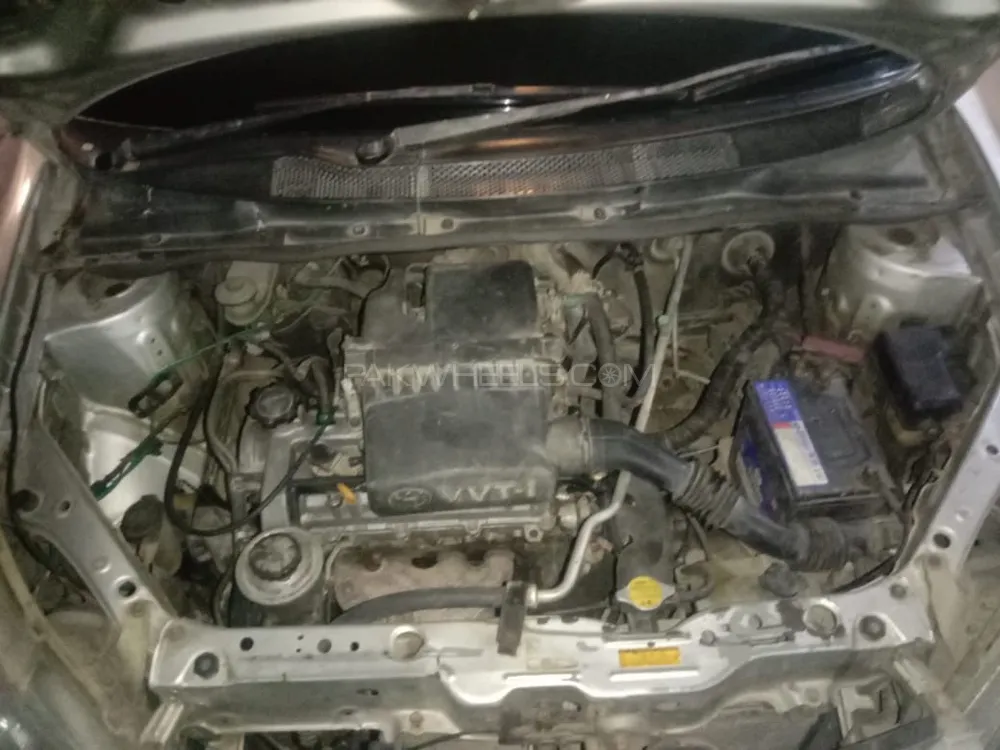 Toyota Platz 2003 for Sale in Karachi Image-1