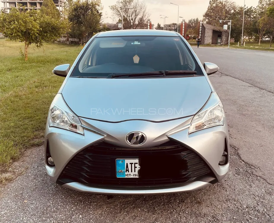 Toyota Vitz 2017 for Sale in Islamabad Image-1