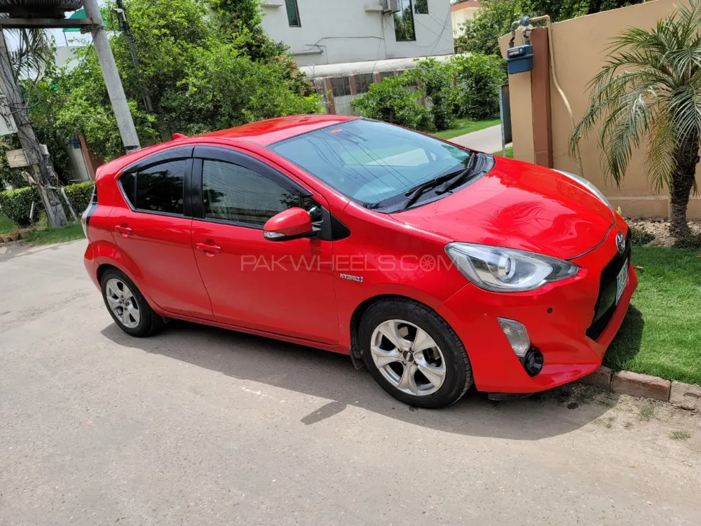 ٹویوٹا اکوا 2016 for Sale in اسلام آباد Image-1