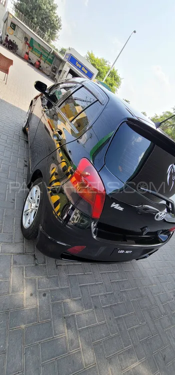 Toyota Vitz 2009 for Sale in Multan Image-1