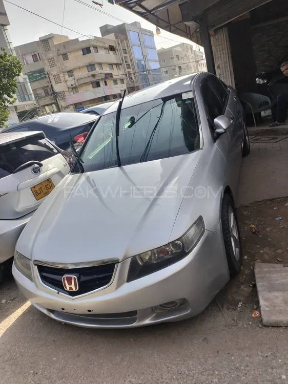 Honda Accord 2004 for Sale in Karachi Image-1