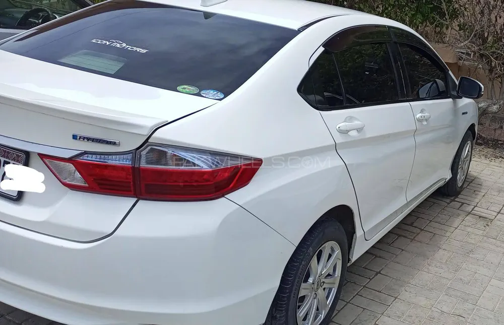 Honda Grace Hybrid EX 2015 for sale in Karachi | PakWheels