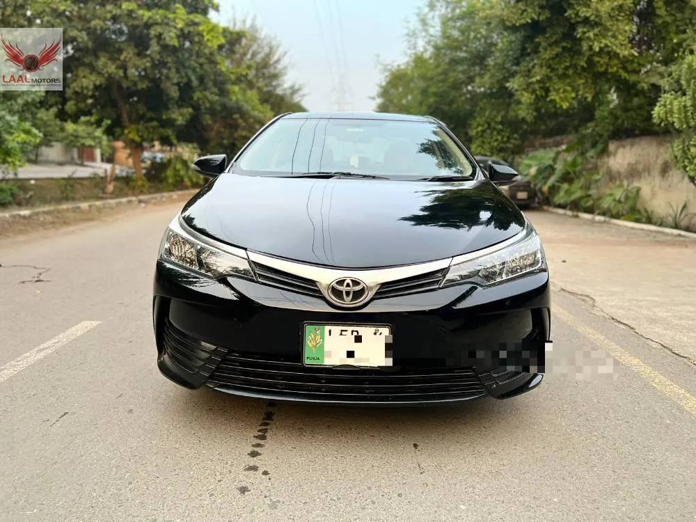 Toyota Corolla 2016 for Sale in Lahore Image-1