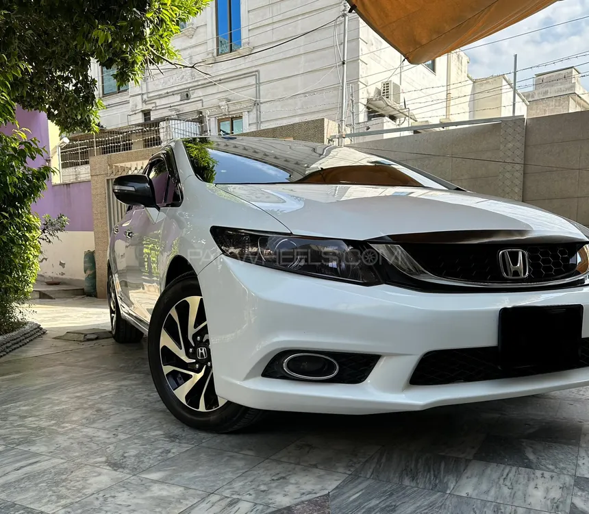 Honda Civic 2015 for Sale in Lahore Image-1