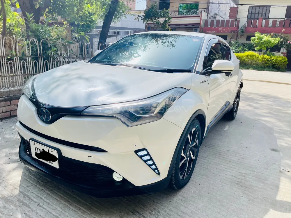 Toyota C-HR 2021 for Sale in Islamabad Image-1