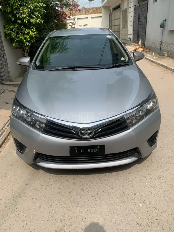 Toyota Corolla 2016 for Sale in Peshawar Image-1