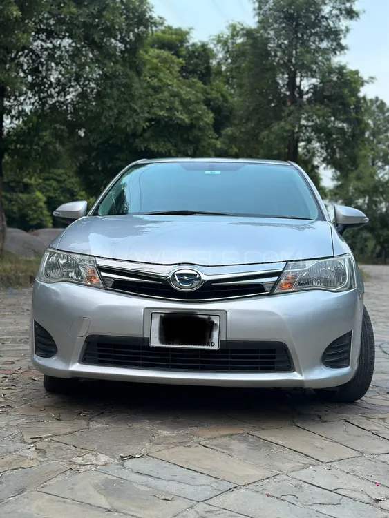 Toyota Corolla Axio 2014 for Sale in Peshawar Image-1