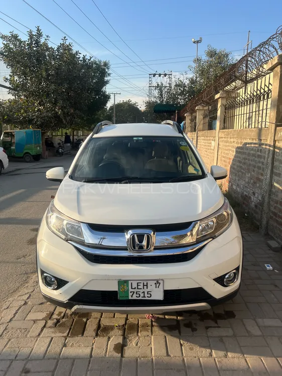 Honda BR-V 2017 for Sale in Lahore Image-1