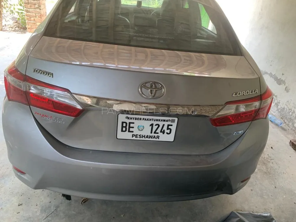 Toyota Corolla 2015 for Sale in Peshawar Image-1