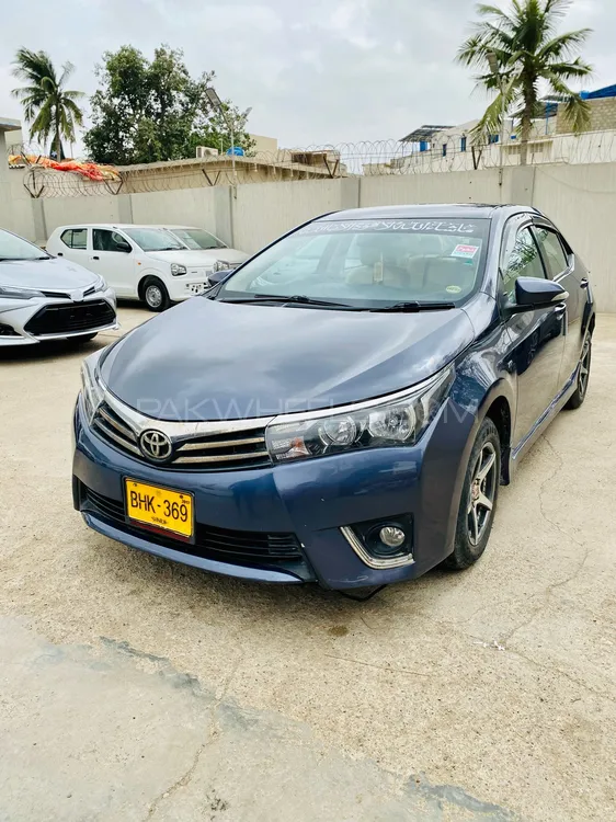 Toyota Corolla 2017 for Sale in Karachi Image-1