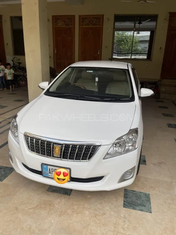 Toyota Premio 2013 for Sale in Islamabad Image-1