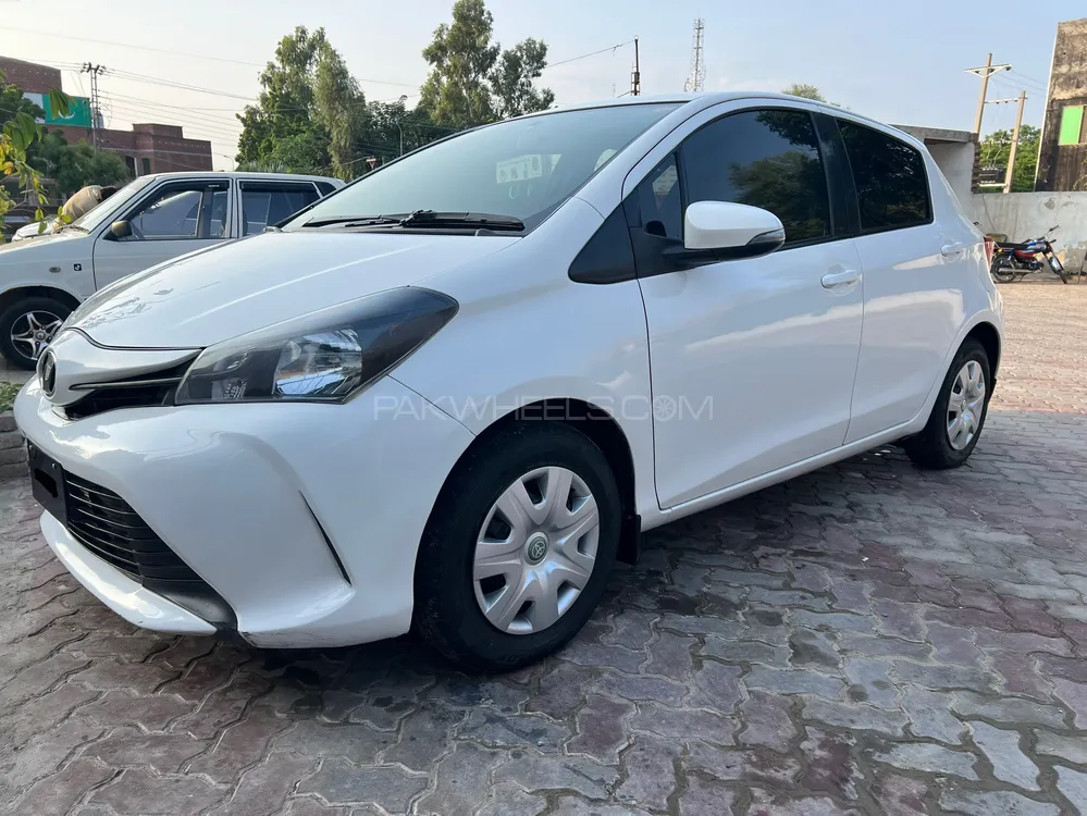 Toyota Vitz 2014 for Sale in Sargodha Image-1