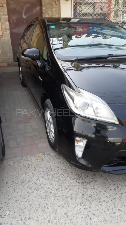 Toyota Prius 2012 for Sale in Lahore Image-1