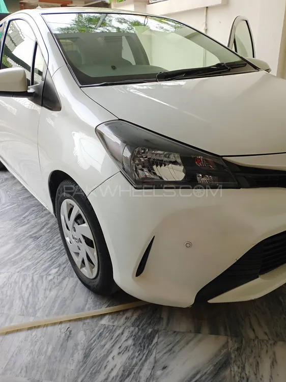 Toyota Vitz 2015 for Sale in Rawalpindi Image-1