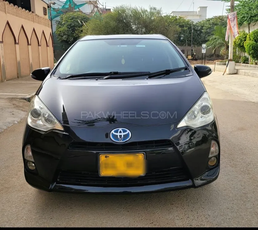 Toyota Aqua 2013 for Sale in Karachi Image-1