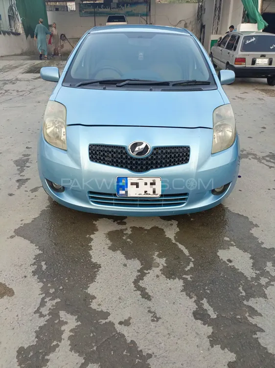 Toyota Vitz 2006 for Sale in Kohat Image-1