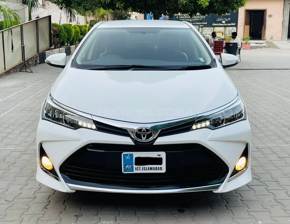 Toyota Corolla 2021 for Sale in Multan Image-1