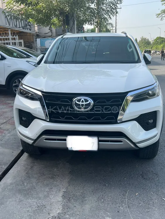 Toyota Fortuner 2022 for Sale in Lahore Image-1