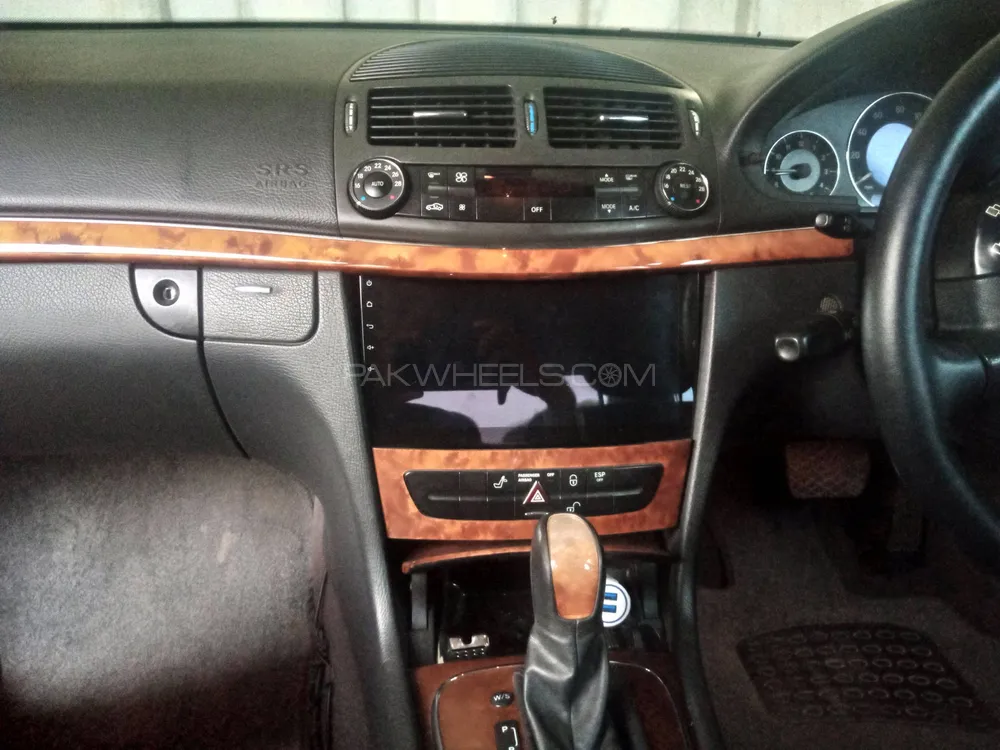 مرسڈیز بینز ای کلاس 2003 for Sale in لاہور Image-1
