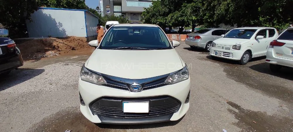 Toyota Corolla Fielder 2017 for Sale in Islamabad Image-1