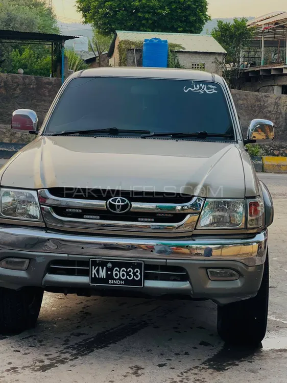 Toyota Hilux 2004 for Sale in Islamabad Image-1