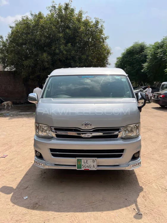 Toyota Hiace 2017 for Sale in Gujrat Image-1