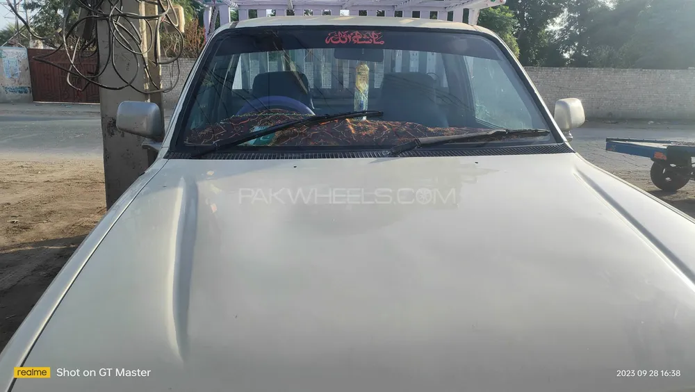 Toyota Hilux 2001 for Sale in Jatoi Image-1