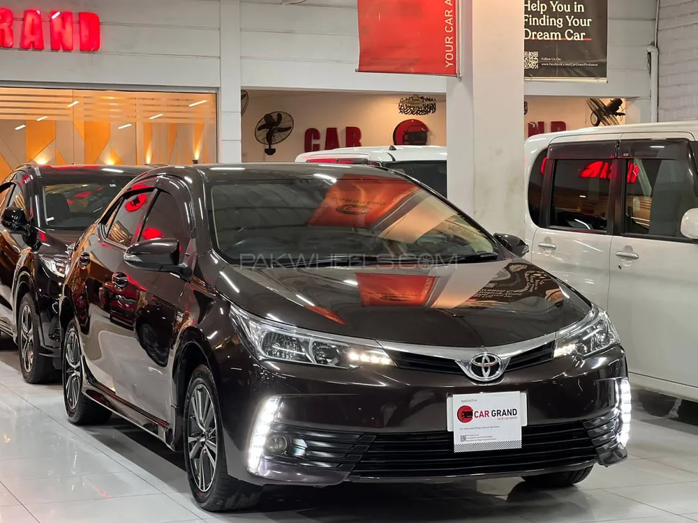 Toyota Corolla 2018 for Sale in Peshawar Image-1