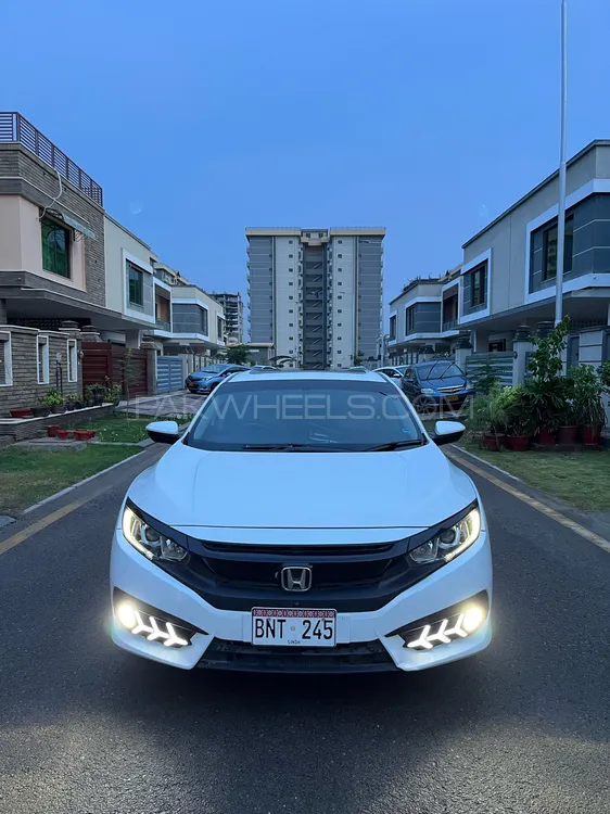 Honda Civic 2018 for Sale in Karachi Image-1