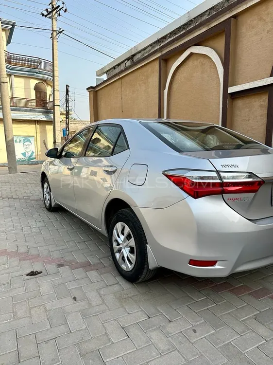 Toyota Corolla 2019 for Sale in Islamabad Image-1