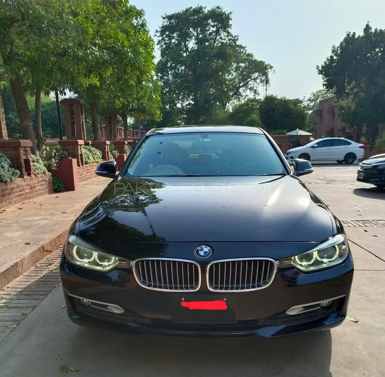 BMW 3 Series 2014 for Sale in Faisalabad Image-1