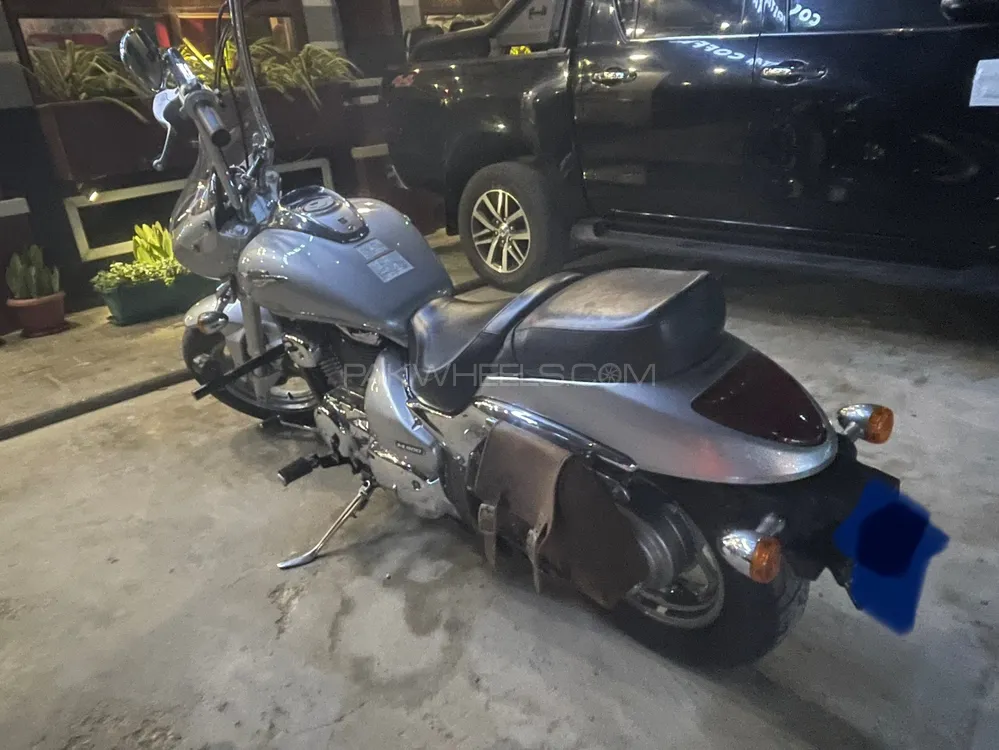 Suzuki Intruder 2013 for Sale Image-1