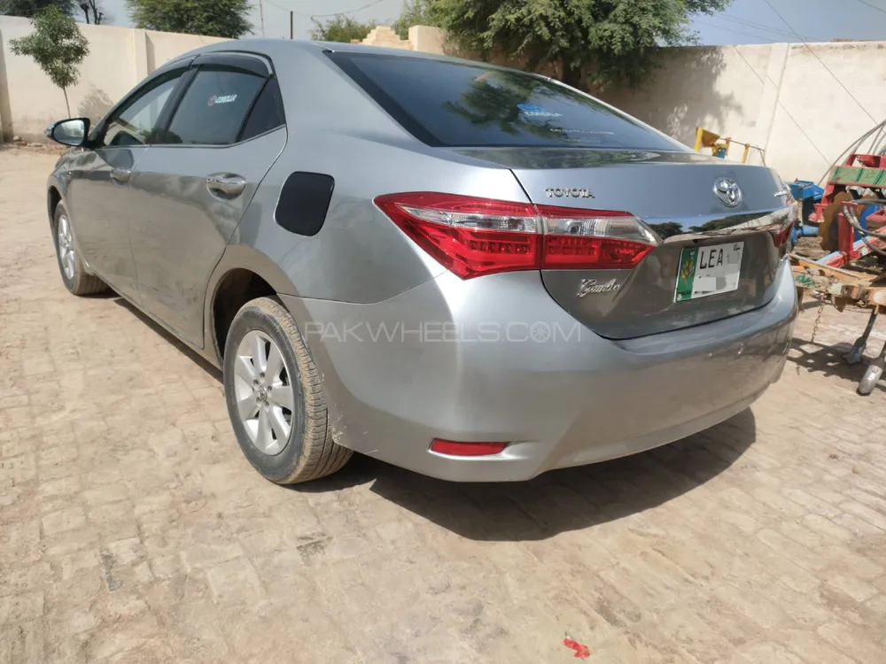 ٹویوٹا کرولا 2015 for Sale in بہاولپور Image-1