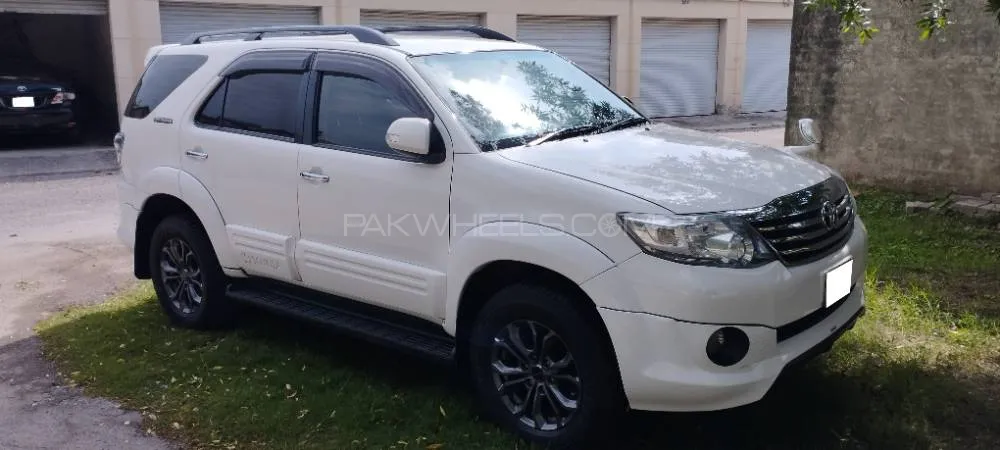 Toyota Fortuner 2015 for Sale in Rawalpindi Image-1