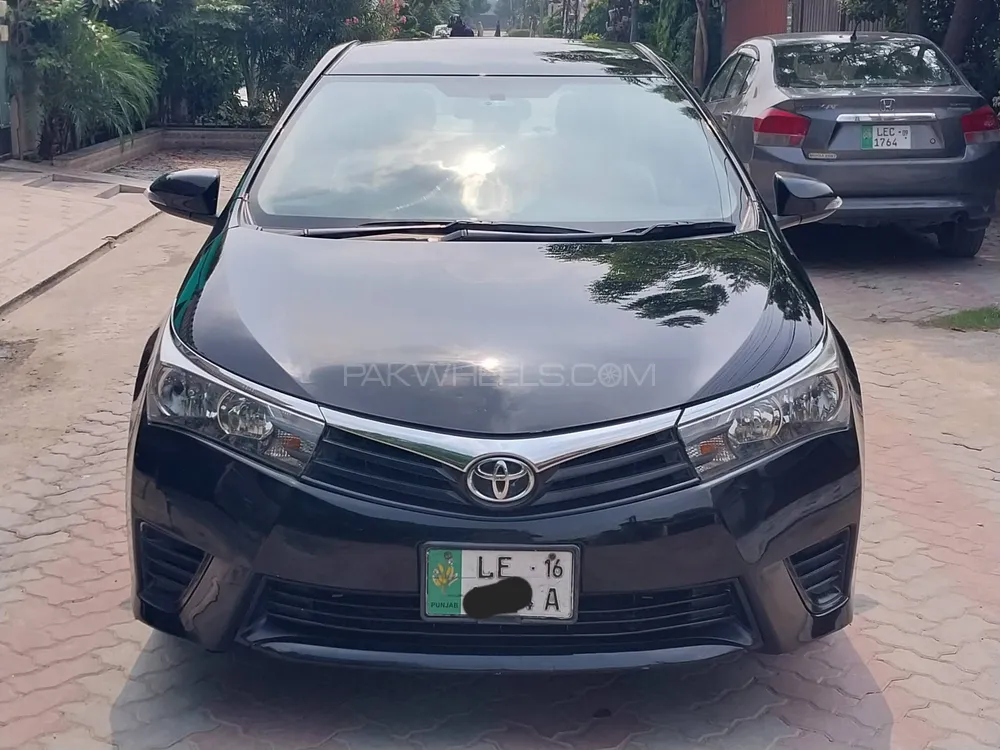 Toyota Corolla 2016 for Sale in Lahore Image-1