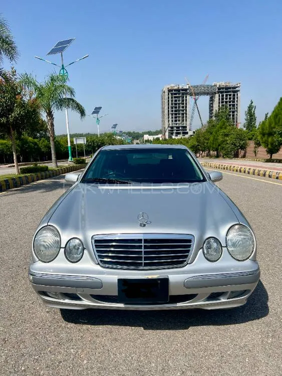 Mercedes Benz E Class 2002 for Sale in Rawalpindi Image-1
