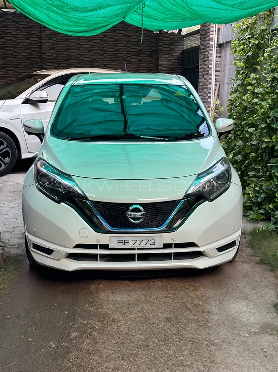 Nissan Note 2018 for Sale in Peshawar Image-1