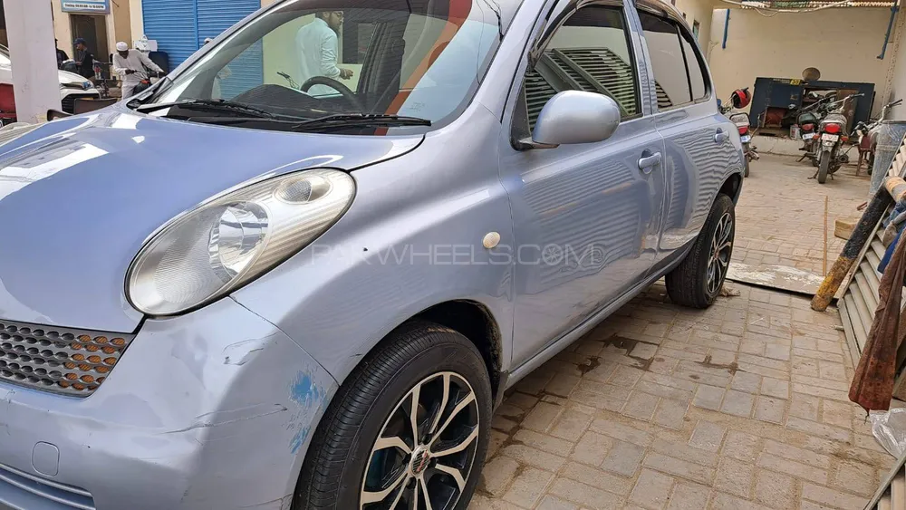 Nissan March 2003 for Sale in Karachi Image-1