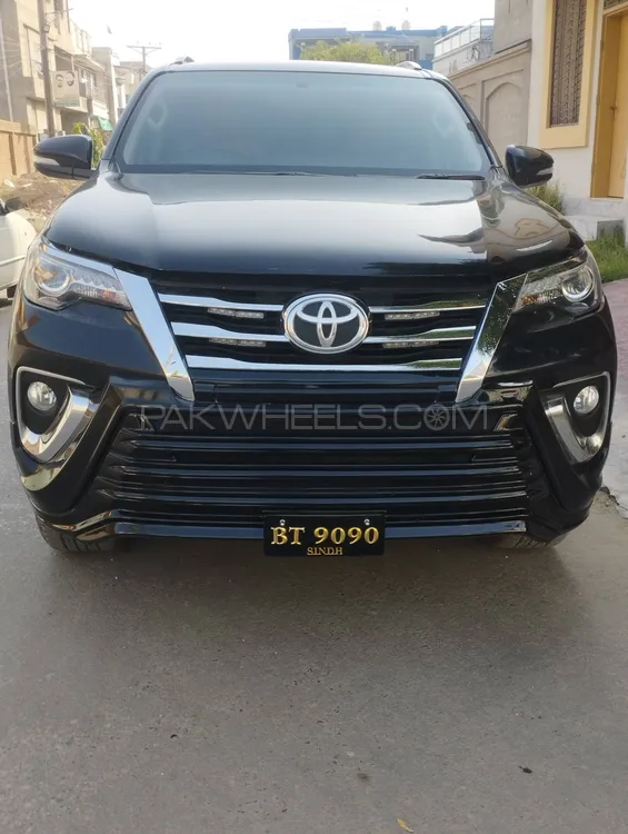 Toyota Fortuner 2017 for Sale in Multan Image-1