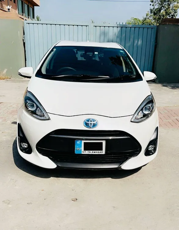 Toyota Aqua 2018 for Sale in Islamabad Image-1