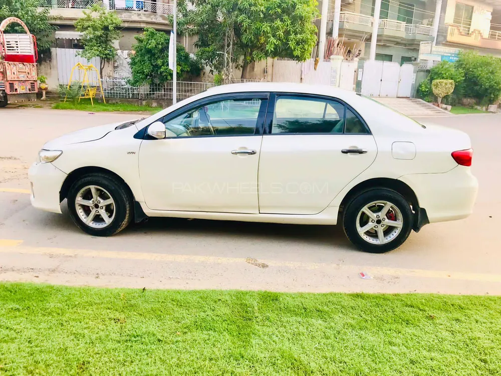 Toyota Corolla 2010 for Sale in Lahore Image-1