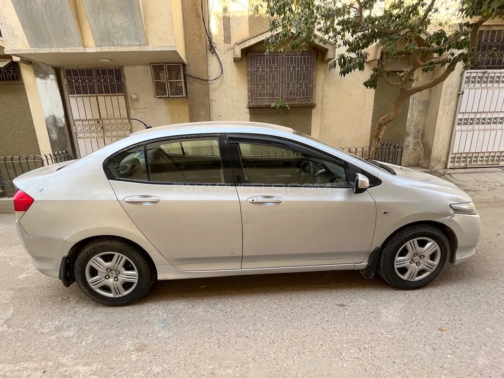 Honda City 2013 for Sale in Karachi Image-1