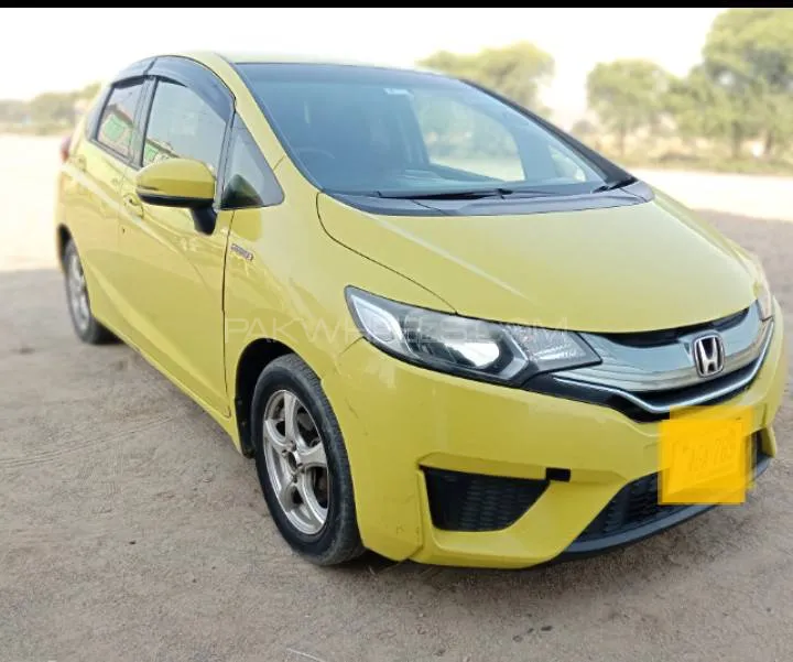 Honda Fit 2014 for Sale in Peshawar Image-1