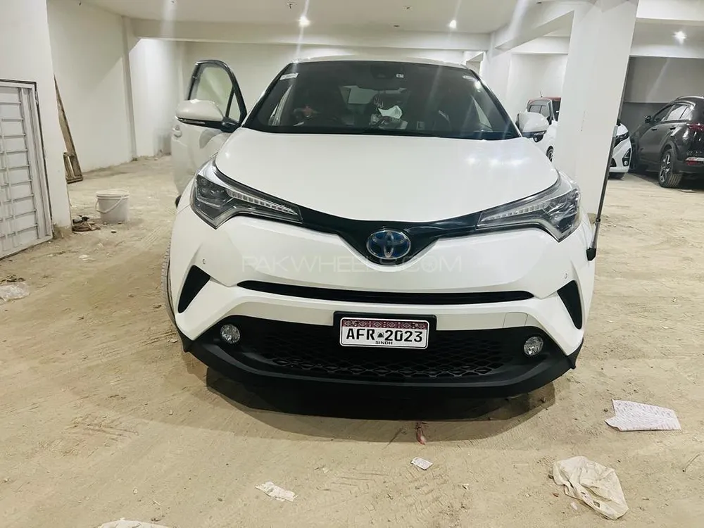 Toyota C-HR 2017 for Sale in Karachi Image-1