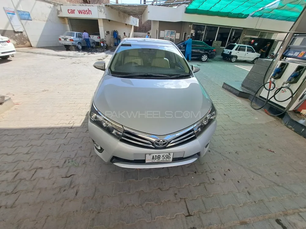 Toyota Corolla 2017 for Sale in Multan Image-1