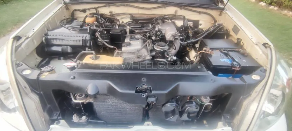 Toyota Prado 2002 for Sale in Peshawar Image-1