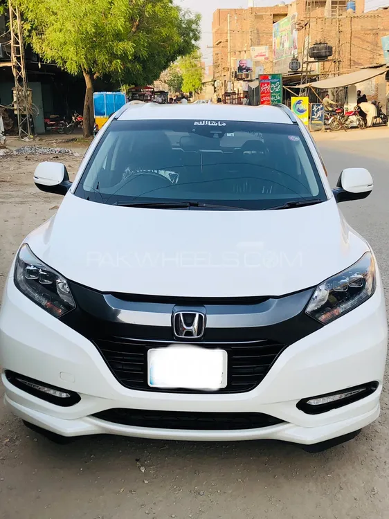 Honda Vezel 2016 for Sale in Faisalabad Image-1