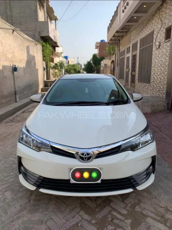 Toyota Corolla 2017 for Sale in Faisalabad Image-1