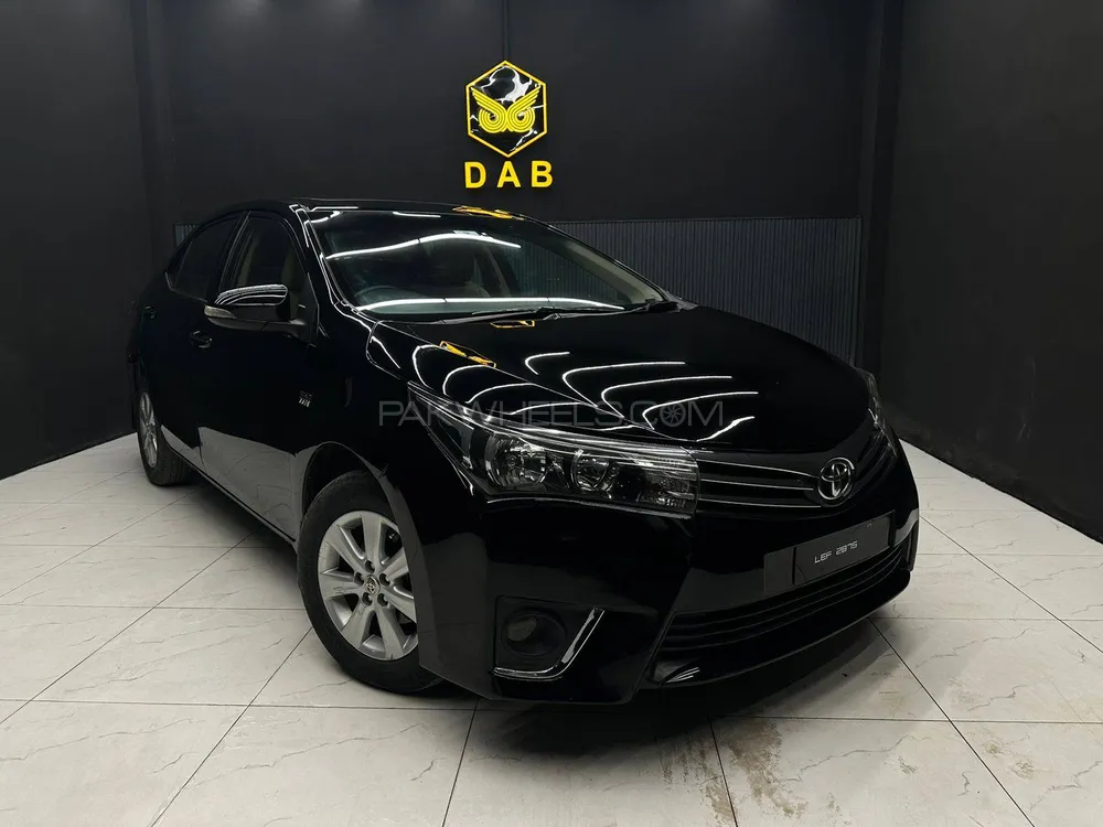 Toyota Corolla 2017 for Sale in Lahore Image-1