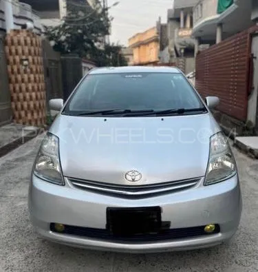 Toyota Prius 2009 for Sale in Abbottabad Image-1
